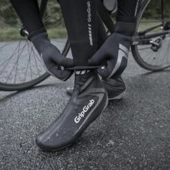 GripGrab RaceAqua Skoovertrekk Sort -Endura Sykler Butikk 2003sort 1 150517 05