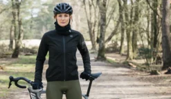 AGU Essential Rain II Regnjakke Wmn Svart 7 AGU Essential Rain II Regnjakke Wmn Svart -Endura Sykler Butikk AGU Essential Rain II Regnjakke Wmn 1663156936 02