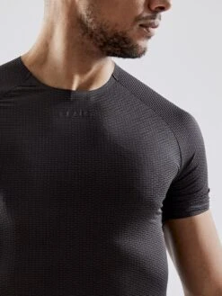 Craft Pro Dry Nanoweight T-shirt - Sort -Endura Sykler Butikk Craft Pro Dry Nanoweight T shirt Sor 1591950625 04