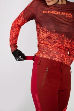 Endura MT500 Spray II Shorts Damer - Rød -Endura Sykler Butikk Endura MT500 Spray II Shorts Damer 1642502938 02