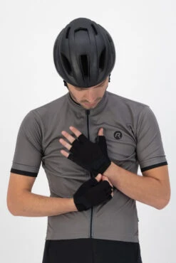 Rogelli Essential Sykkelhanske Med Innlegg - Svart -Endura Sykler Butikk Rogelli Essential Cykelhandske med I 1645437483 01